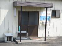 駐車場からすぐそばなので、車で来室できます。