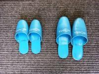 室内専用のスリッパも用意しています。