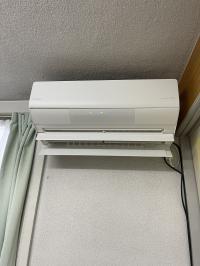 AI による空気清浄機機能付きエアコンで安心してご来室いただけます。