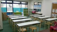 アクリル板を設置したり、都度アルコール消毒をして感染対策をとっています。<br />