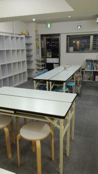 いろんなお子さんに安心して学習できる椅子・机を用意しています