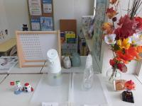 玄関には感染予防の消毒液もご準備しております。