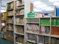 本がたくさんあります。