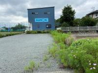 広々とした駐車場が東側と西側にあり、安心してお子さまの送迎をすることができます。