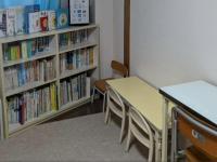 読書コーナー&BKコーナーです。カーペット敷なので床すわりもOKです。