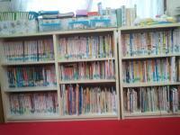 たくさんの本を揃えています。本好きのお子さまを育てましょう！