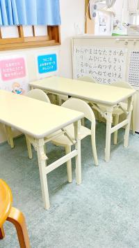 小さなお子様も安心して座れます。