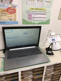 入退室のお知らせメールや緊急時の一斉メールを導入しています