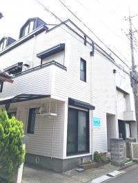 住宅街のなかにあります。<br />
場所がわかりづらい場合はお電話ください。