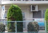 マンション1階の角部屋です。のぼりが目印です!