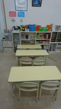 お子さまと一緒に安心してママともお話しができるスペースです。