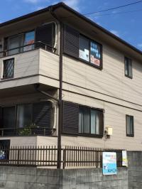 ようこそ!教室はこらの建物2階です