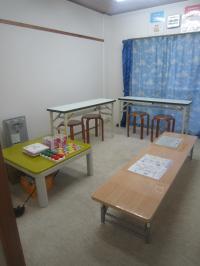 入口を入り左側の乳幼児ルームでBaby Kumonを行います