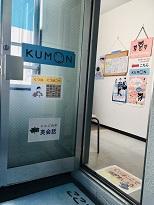 靴は脱ぐお部屋です。お会いできる事を楽しみにしています♪