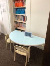 小さいお子様も安全に学習いただける机やいすもございます。