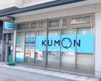 パティオス２１番街の耳鼻科と歯医者さんの間にあります。<br />
