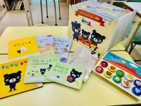 絵本やうたぶっくなど楽しいツール満載のBaby Kumonセットを使います！
