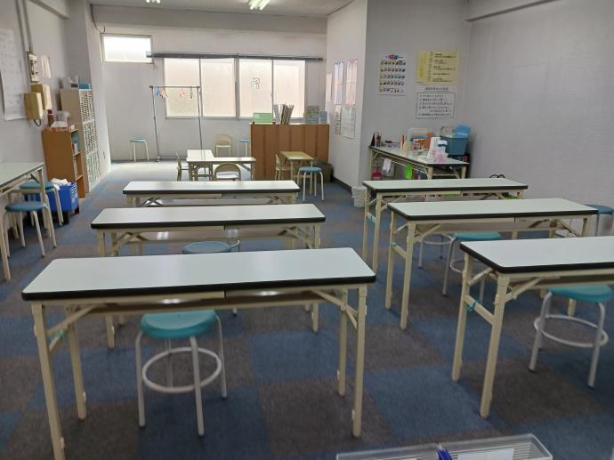 教室は広いので、密になりません。<br />
