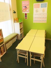 Baby Kumonはグループ（4組限定）で実施しています。