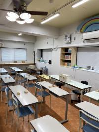 こんな雰囲気の教室内が実施場所です♪