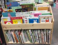 たくさんの絵本があります♪親子でお気に入りの1冊を見つけてください^^
