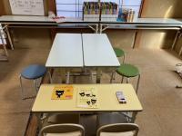 こちらで月に一回、お子さまと一緒にお話しましょう！