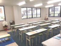 教室の内観です。明るく綺麗な環境になるように努めております。