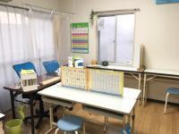 自然とひらがなや数字に触れられるように工夫しています。