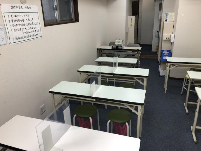 スッキリとした整理された教室です。どんな生徒さんも落ち着いて学習できます。