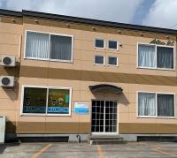 「アルト２５　１０１号室」が教室です