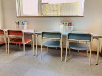 幼児の生徒さんも座れる席を完備しています。楽しく学習を進めましょう!