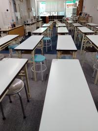 中に入ると、広~い教室です。<br />
楽しみにいらしてくださいね。