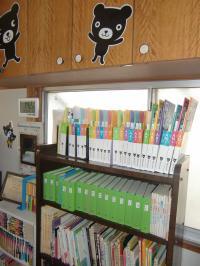 絵本も貸出しします。読み聞かせにどうぞ!