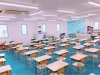 １５０平米の広く、明るい教室。<br />
集中して学習できます。