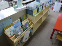 「くもん文庫」が揃っており、自由に読むことができます。