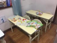 乳幼児さん用の小さくて可愛い机と椅子もご用意しております。