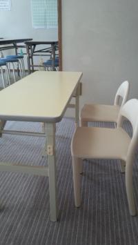 幼児用の机、椅子のご用意もございます。