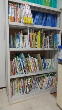 本*100冊以上あります。<br />