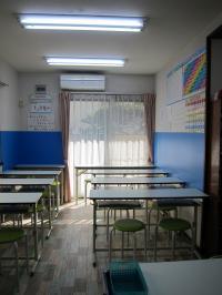 集中できるよう窓に向かって座ります<br />
21席あります