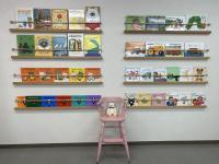 8000冊の蔵書から月齢にあった本をご紹介します。昔ママが読んだ本も健在です!