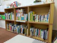 乳幼児向けの本も豊富です。お気に入りを見つけるお手伝いができればと思います。