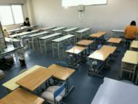 教室の内観です。幼児のお子さまは先生と対面で学習します。