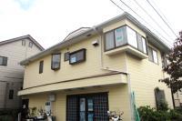 下はヤクルト、教室は2階です