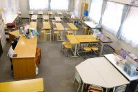 明るい教室内。体験学習中は、指導席でスタッフがつきます。