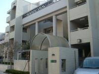 こちらのマンションの3階で教室をしています。