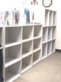 ランドセル、カバン置き場です。学校帰り、幼稚園帰りに学習いただけます。