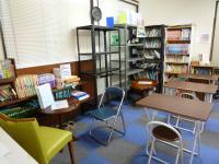 読書コーナーはお迎え時の待ちスペースにもなっています。