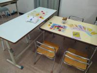 ママとベビーのお勉強タイム。歌で始まり読み聞かせで「バイバイ」