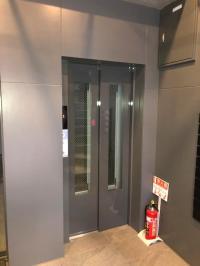 エレベーターで、ベビーカーのままお越しいただけます。3Fまでお越しください♪