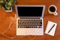 雨などで外出が困難な日は、オンラインでベビーKUMONタイムができます。